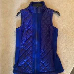Athleta quilted vest